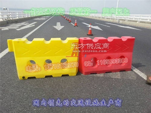 专业厂家提供优质单孔、双孔及三孔水马隔离墩，百墩实业价格实惠，附图片展示