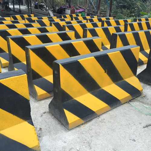 防撞水泥墩生产厂家 500 600 150 350等规格齐全