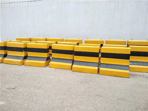 百墩实业 北京水泥隔离墩的专业制造商兴盛水泥厂